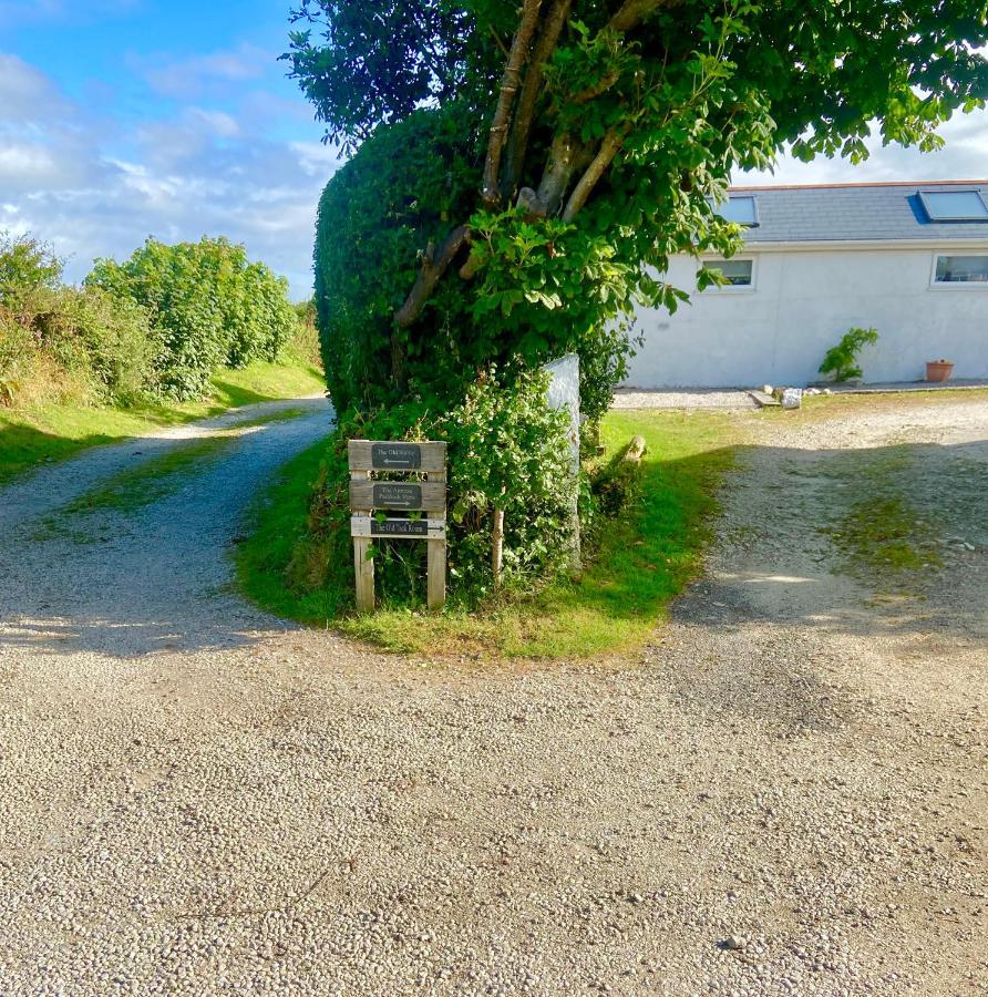 Stunning Annexe 1 Luxury Bedroom, Eating Area & Bathroom Only! Truro Exterior photo